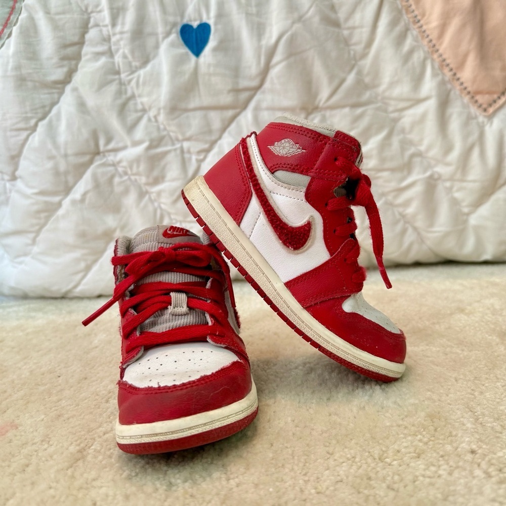 Nike Jordan 1 Retro High OG Varsity Red (9C)